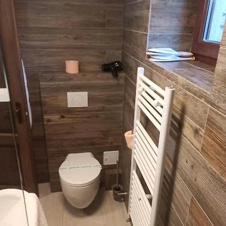 Guest house Pensiunea Casa Cranta